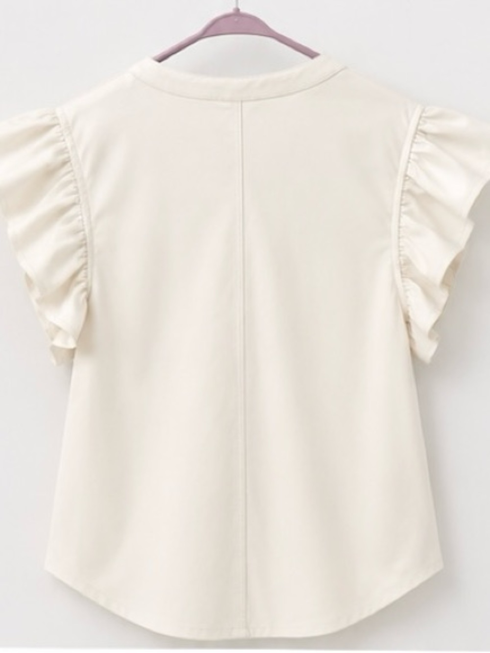 Jodifl Ivory Faux Leather Flutter Sleeve Top Size M Chic Boutique Blouse - Picture 3 of 7